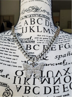 Sexy Silver Butterfly Charm Necklace,